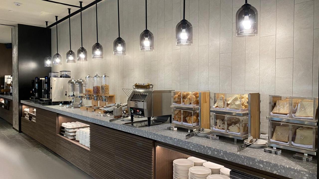Lakeshore Hotel Hualien Taroko Shunan 외부 사진 Coffee bar at the lounge