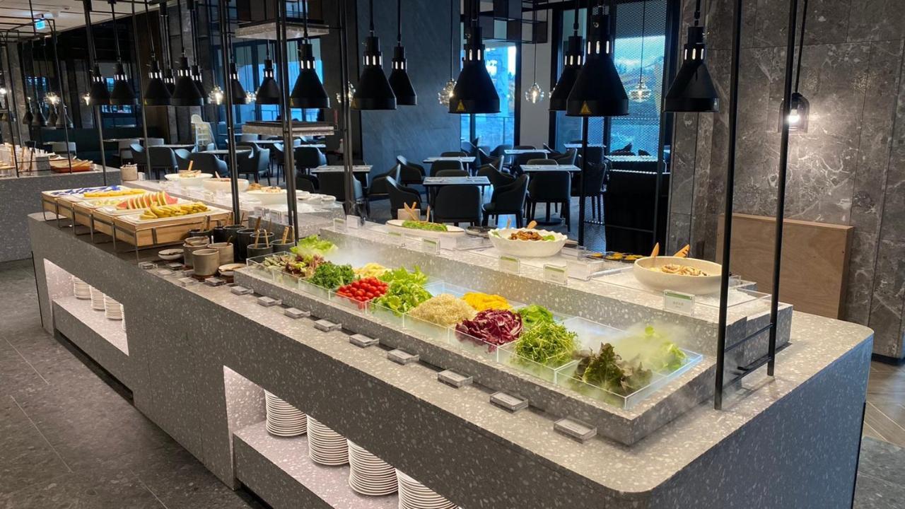 Lakeshore Hotel Hualien Taroko Shunan 외부 사진 Salad bar